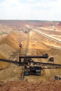 Image: Alexandra Pugachevsky, Phosphate Mining at SNPT, Wikimedia Commons, Creative Commons Attribution-ShareAlike 3.0 Unported