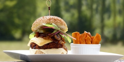 Image: Comidacomafeto, Burger veggie vegetarian, Pixabay, Pixabay License