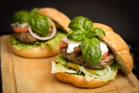 Image: niekverlaan, Hamburger snack burger, Pixabay, Pixabay Licence