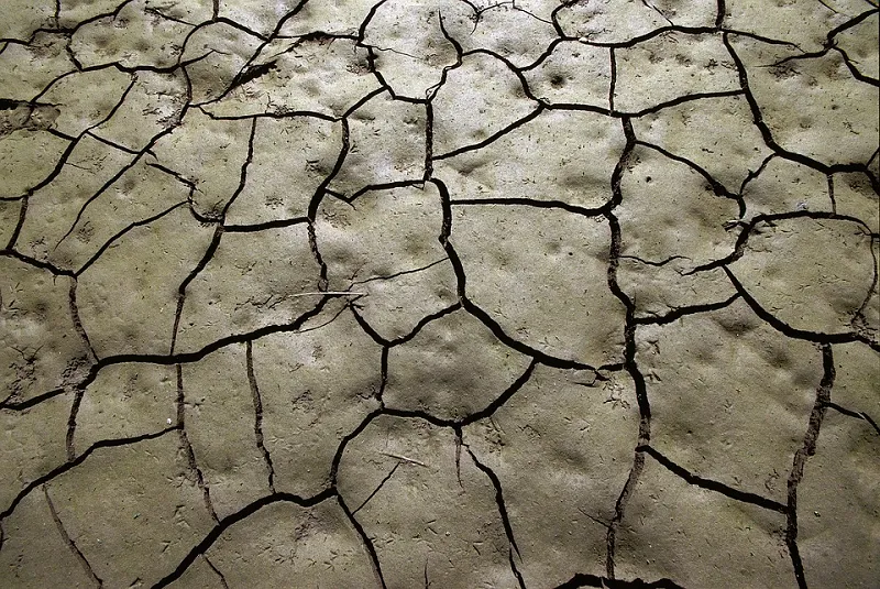 Image: ByMotion_Juanpa-vg, Mud drought soil, Pixabay, Pixabay Licence