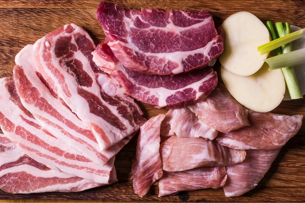 Image: Becerra Govea Photo, Raw Meat on Brown Wooden Table, Pexels, Pexels Licence