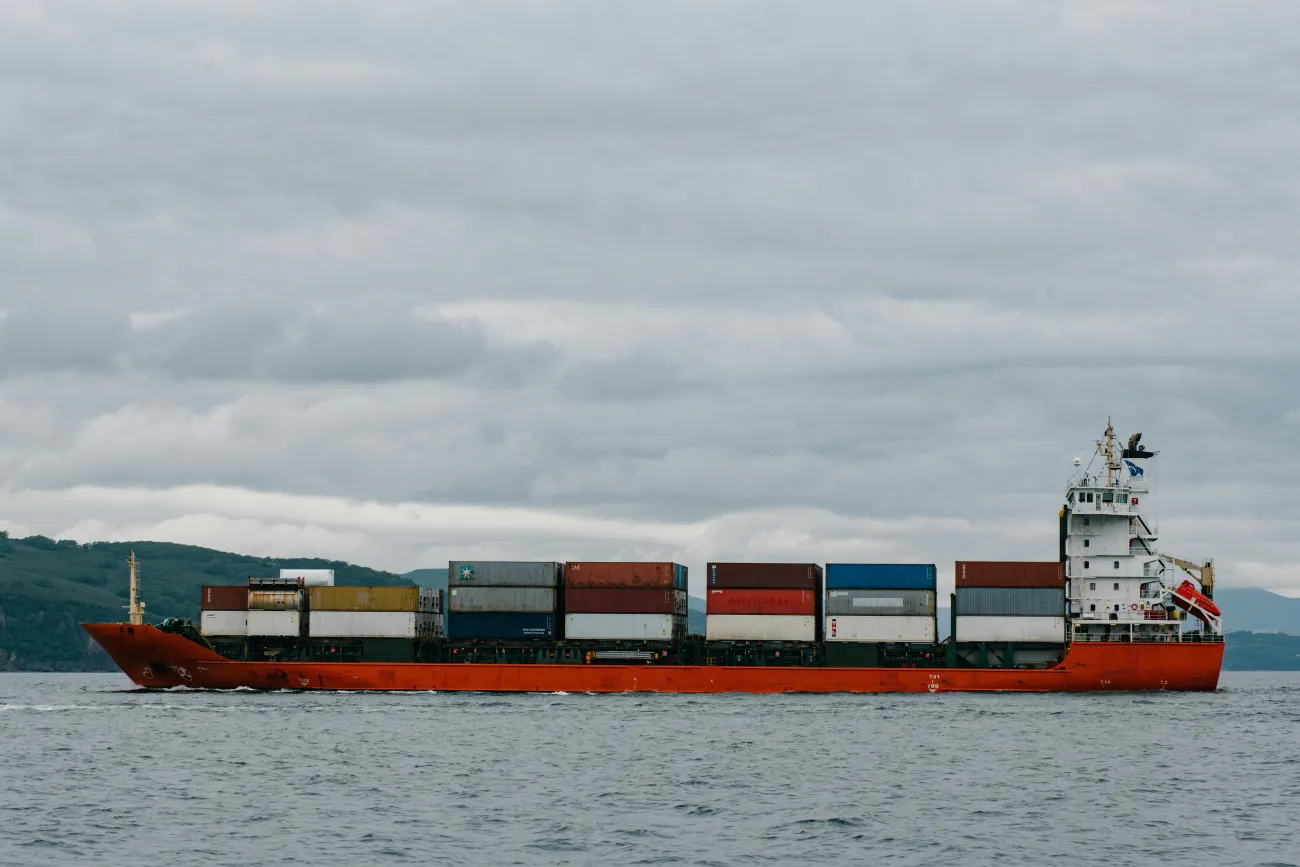 Picture of ship with containers. Credit Julia Volk via Pexels