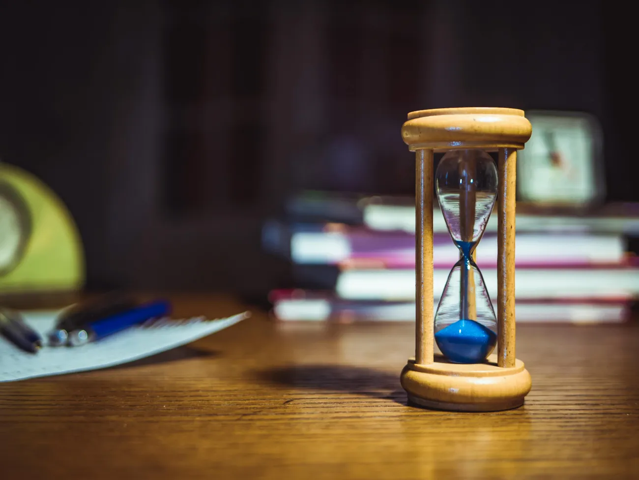 Sand timer. Credit Mike via Pexels