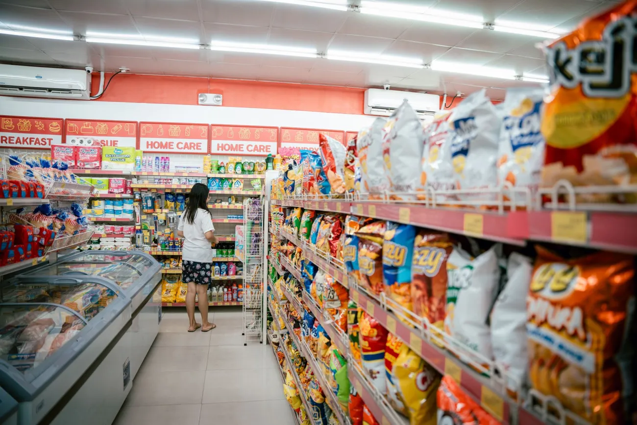 Shelves of UPFs. Credit: Kenneth Surillo via Pexels
