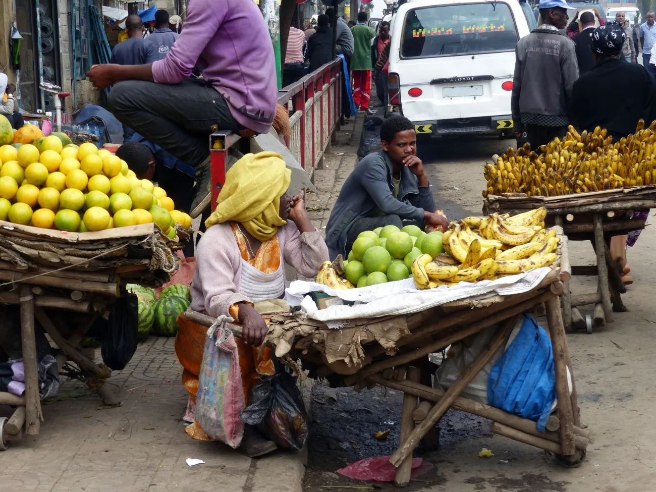 Street vendors in Ethiopia. Credit: Atypeek Dgn