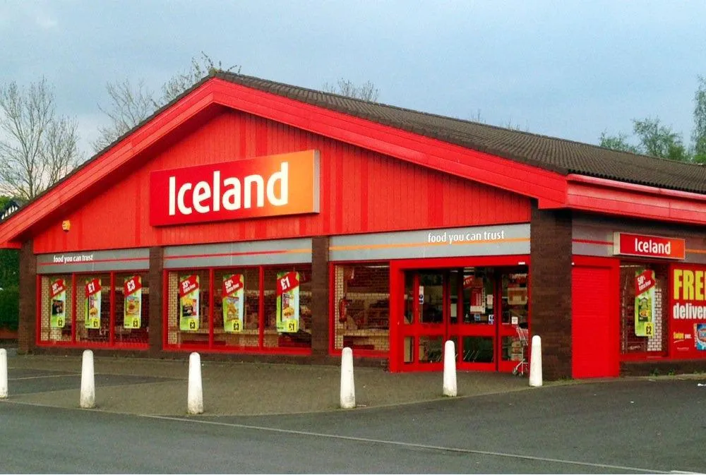 Image: Adcro, The exterior of an Iceland supermarket in Horwich, Bolton, Greater Manchester, Wikimedia Commons, Creative Commons Attribution-Share Alike 4.0 International