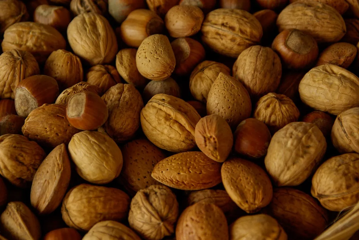 Image: Pxhere, Food produce nut, CC0 Public Domain