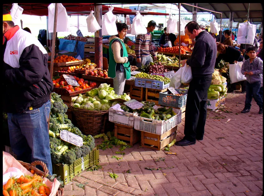 Photo: Yutaka Seki, Mercado, Flickr, Creative commons licence 2.0