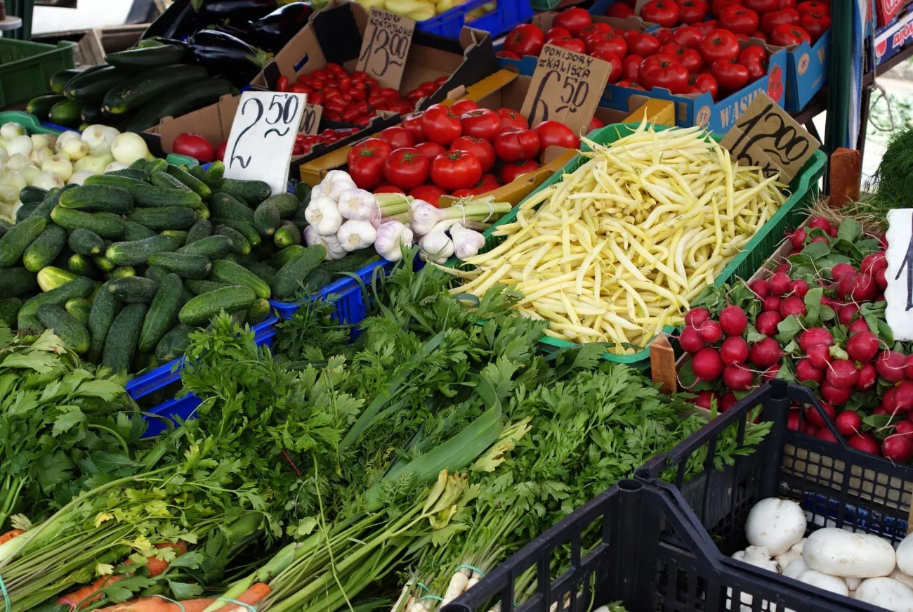Image: Pxhere, Flower city meal, CC0 Public Domain