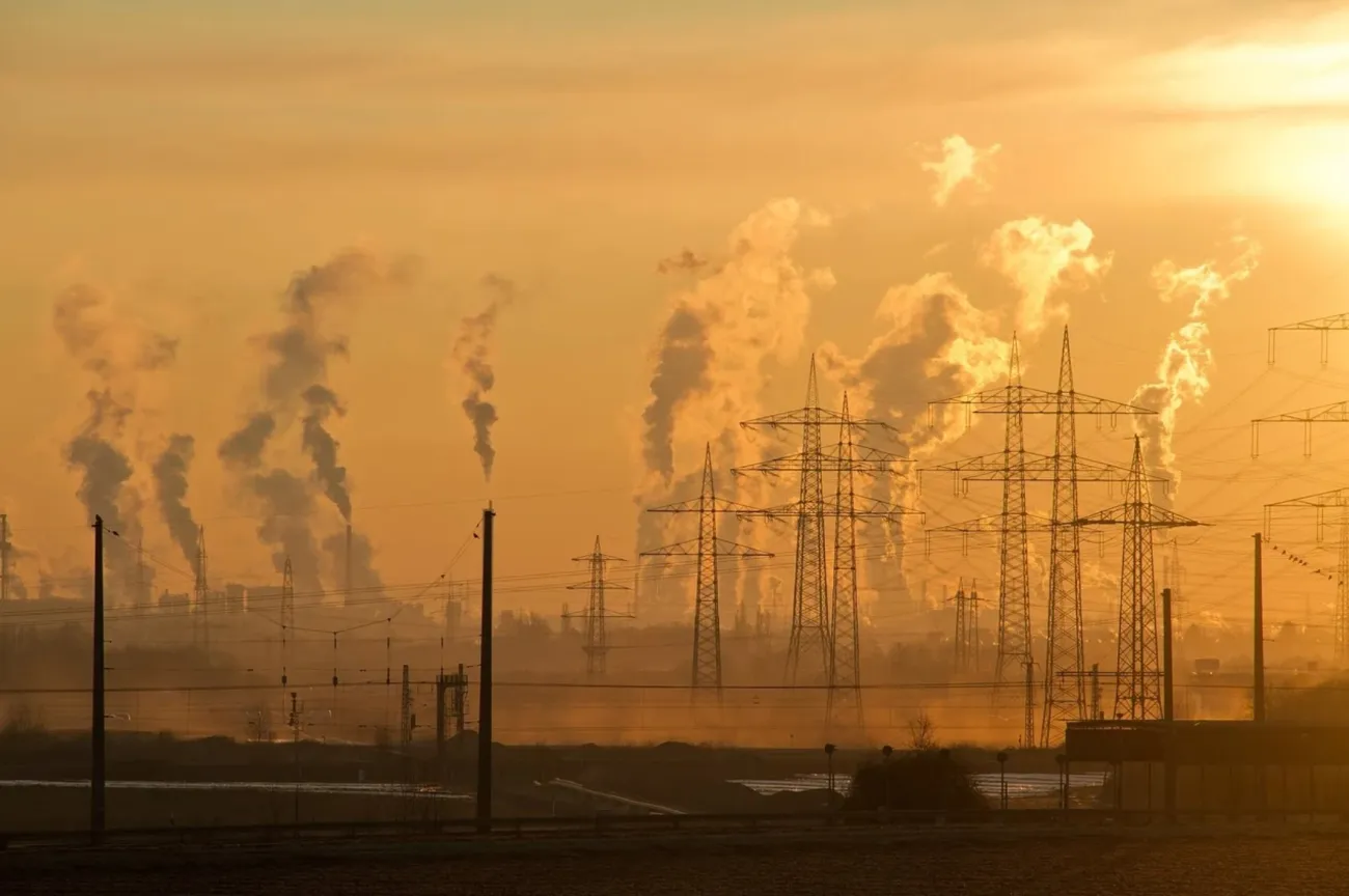 Image: SD-Pictures, Industry Pollution Smog, Pixabay, Pixabay Licence