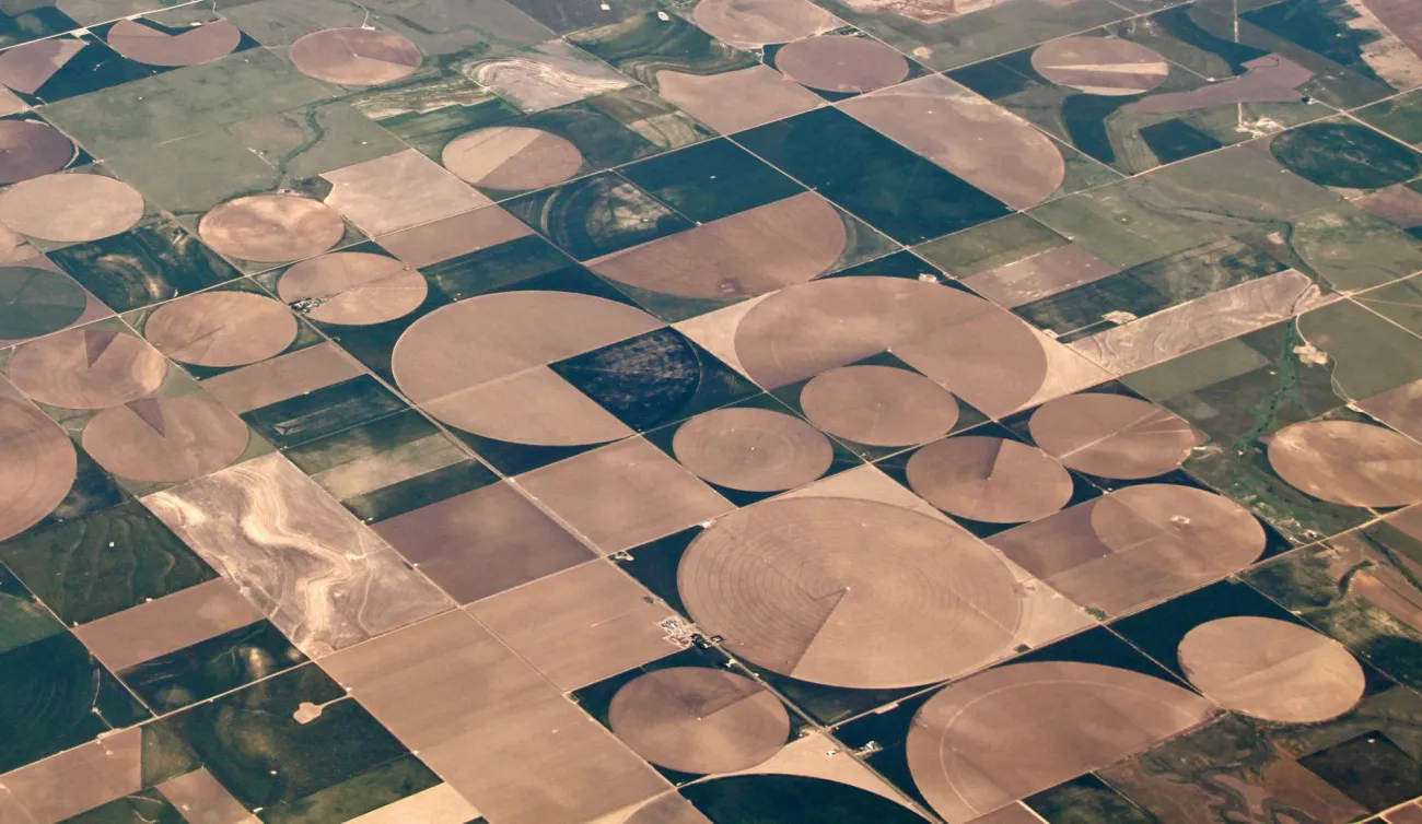 Image: Soil Science, Aerial Photo of Center Pivot Irrigations Systems (2), Flickr, Creative Commons Attribution 2.0 Generic