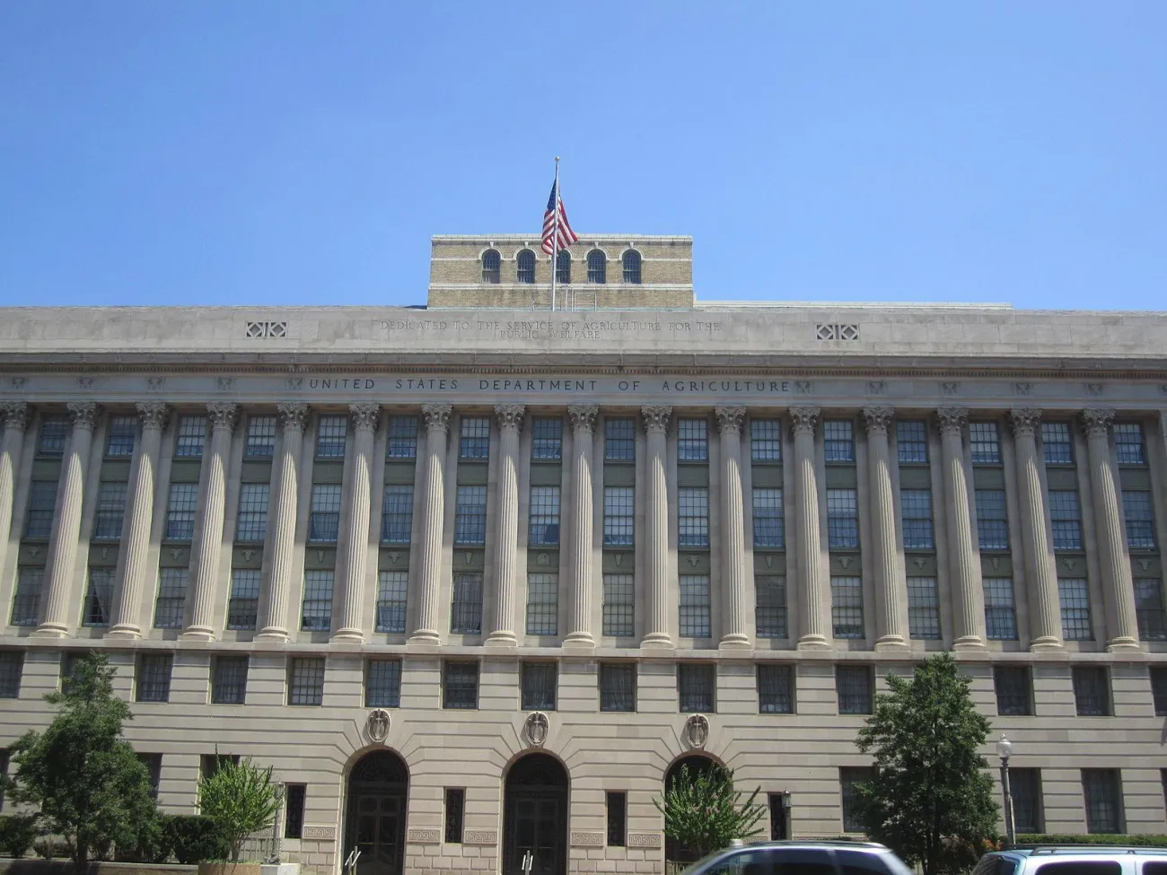 Image: Billy Hathorn, USDA Bldg., Washington, D.C. IMG 4787, Wikimedia Commons, Creative Commons Attribution-Share Alike 3.0 Unported