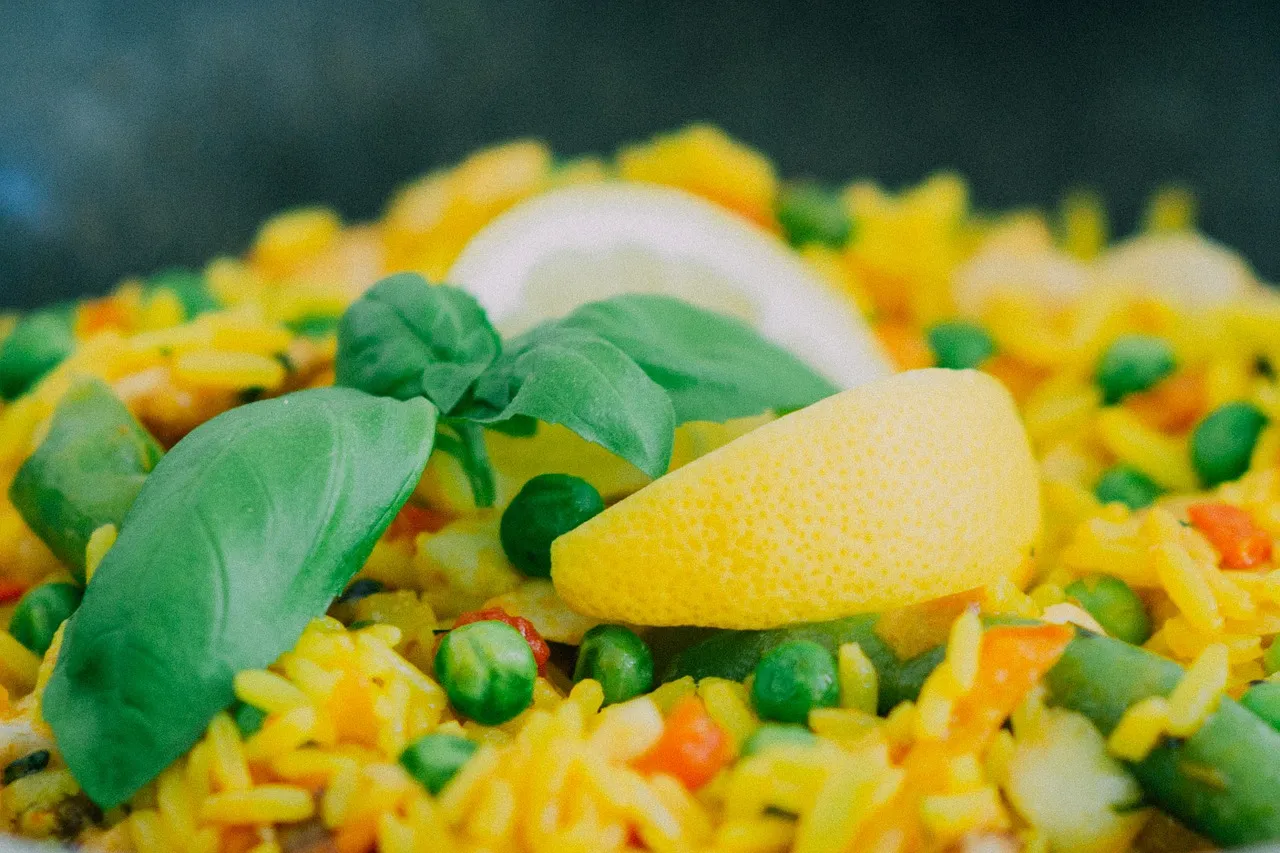 Image: StockSnap, Paella Rice Peas, Pixabay, Pixabay Licence