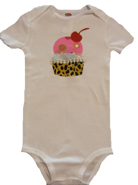 Image: Amber, Cupcakes rock onesie, Flickr, Creative Commons Attribution 2.0 Generic