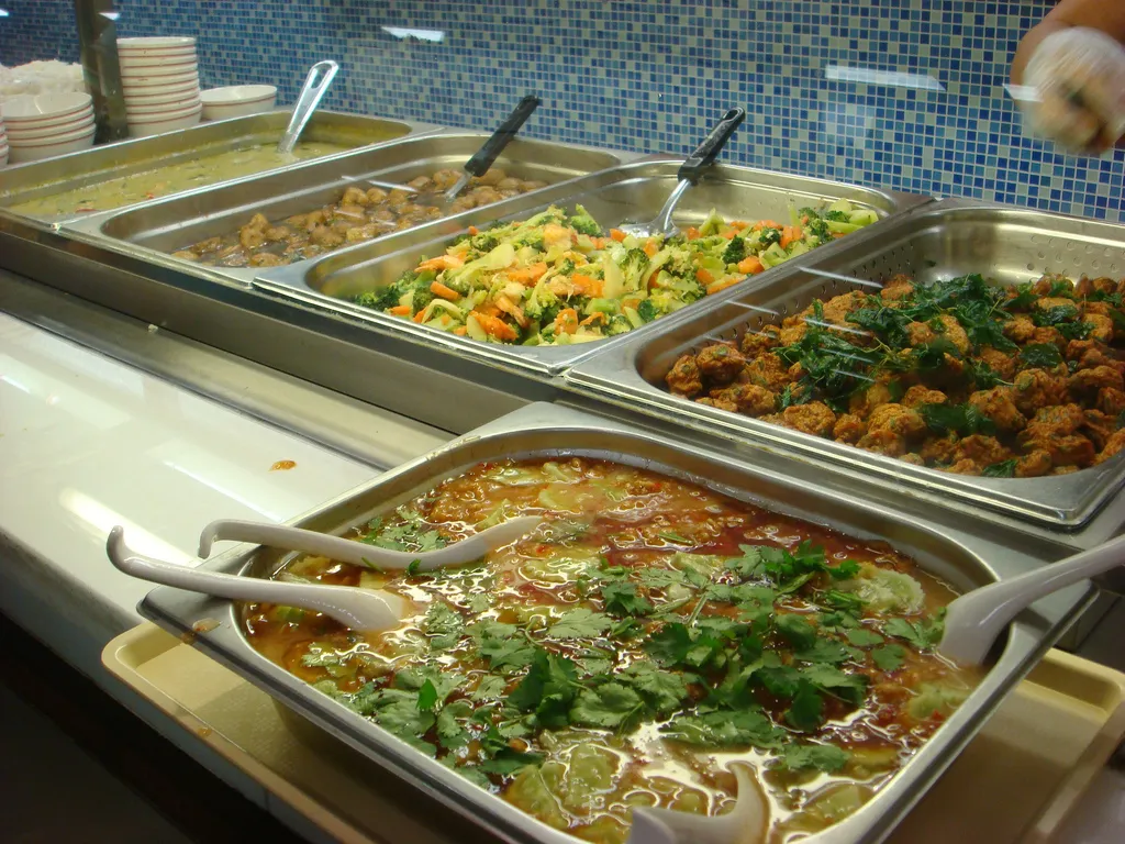 Image: sugree, canteen, Flickr, Creative Commons Attribution-ShareAlike 2.0 Generic
