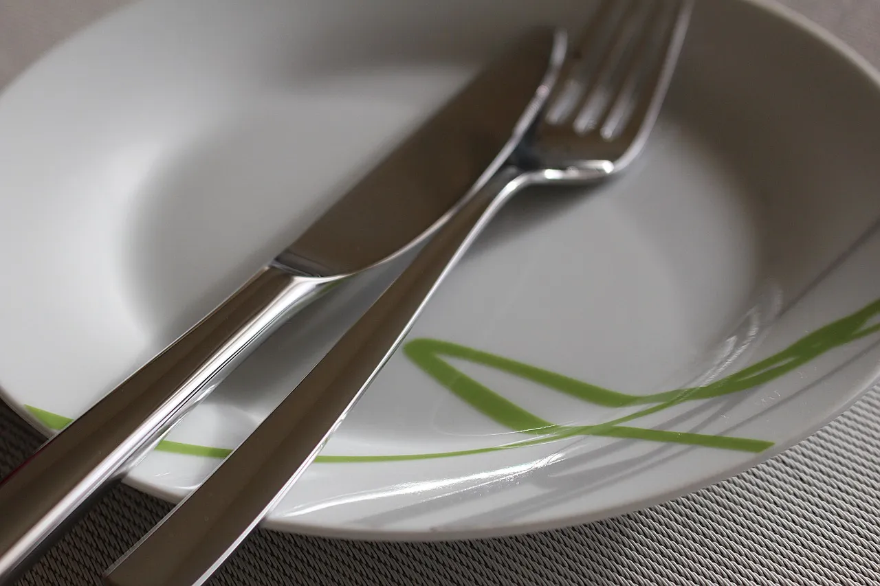 Image: Max Pixel, Plate knife cover, CC0 Public Domain