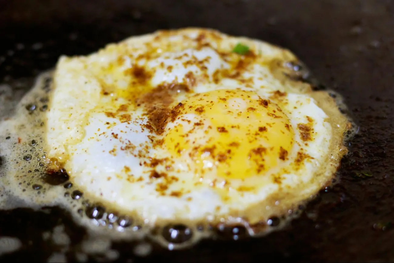 Image: Megha Mangal, Fried egg with seasonings, Pexels, Pexels Licence
