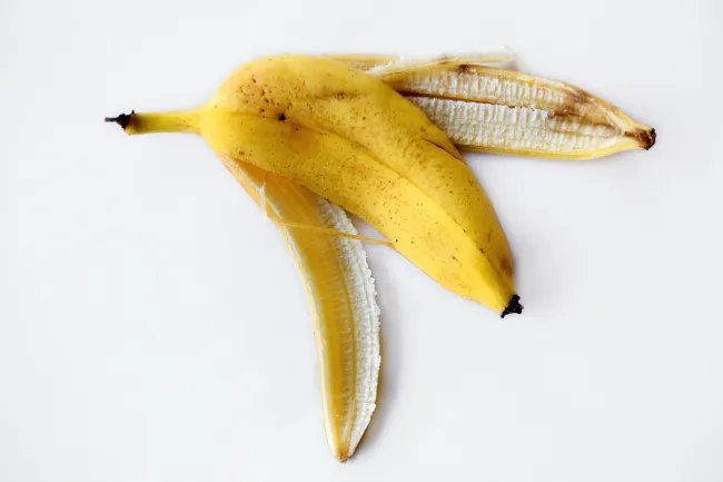 Image: Devanath, Yellow banana skin, Pixabay, Pixabay Licence