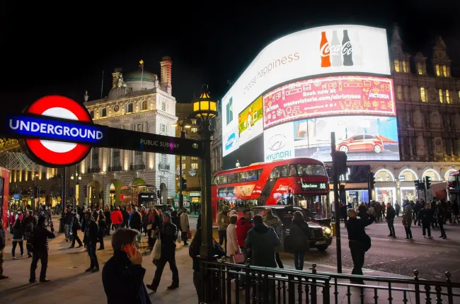 Image: Skitterphoto, London Piccadilly Circus, Pixabay, Pixabay Licence