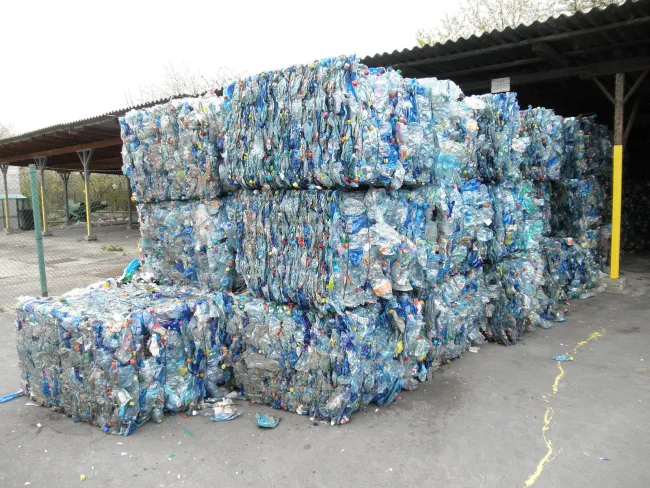 Image: Michal Maňas, Bales of crushed blue PET bottles. In Olomouc, the Czech Republic, Wikimedia Commons, Creative Commons Attribution 3.0 Unported