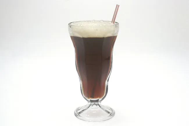 Image: Renee Comet, Soda, Wikimedia Commons, Public domain